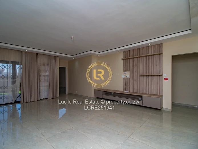 Contemporary Living in Nyeredzi Ridge