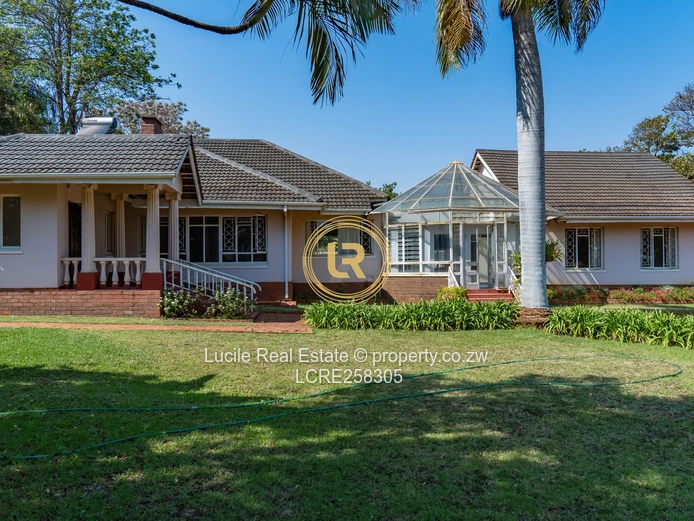 Spacious 5-Bedroom Home In Alexander Park