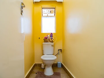 3 Bedroom Flat & Apartment