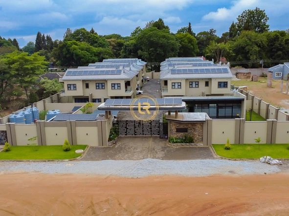 3 Bedroom Flat & Apartment