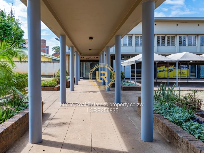 Prime Commercial Space To Let – Strathaven Shopping Centre, Harare