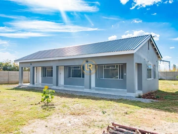 Commercial & Industrial Land