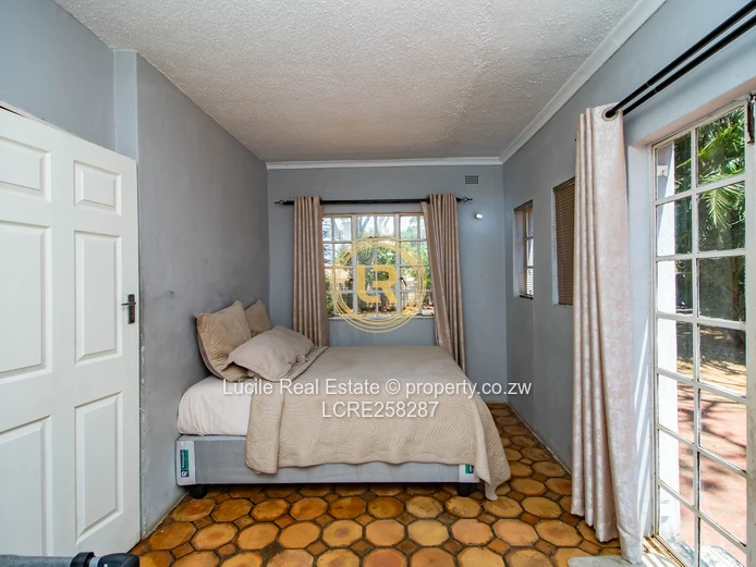 Charming 2-Bedroom Cottage in Borrowdale West – $600 per Month