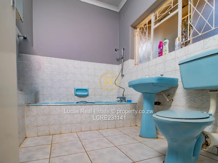 Vainona (Sole Mandate)