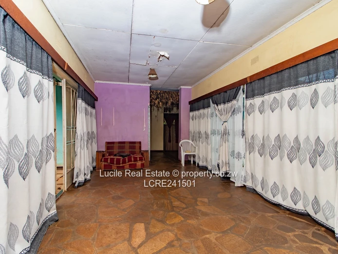 Neat Family Home in the Heart of Old Marimba