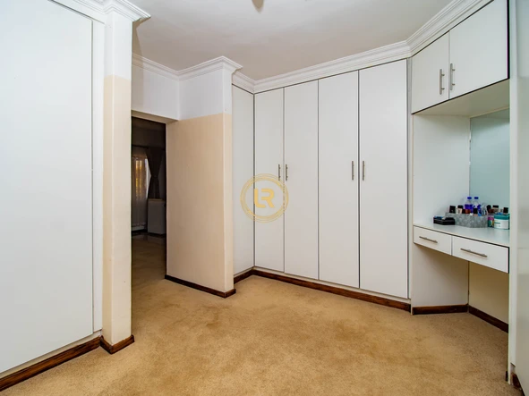 7 Bedroom House