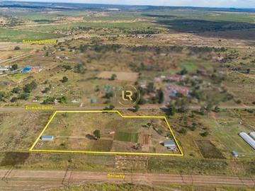 Commercial & Industrial Land