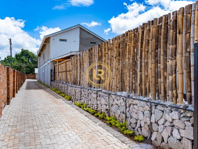 Prime Retail Space in Prestigious Vainona