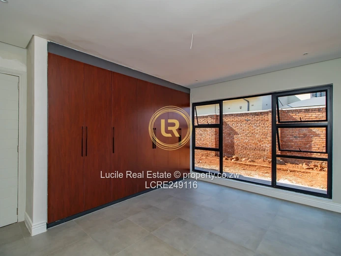 Elegant 4-Bedroom Residence with Premium Finishes in Quinnington