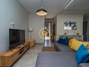 3 Bedroom Flat & Apartment