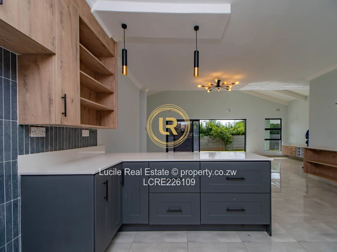 Open-Plan 3-Bed Home in Mandara