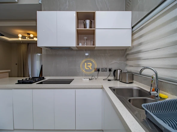 3 Bedroom Flat & Apartment