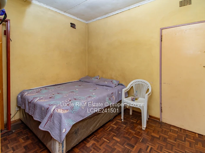 Neat Family Home in the Heart of Old Marimba