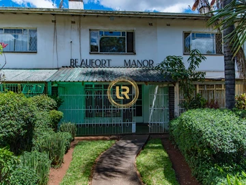 2 Bedroom Flat & Apartment