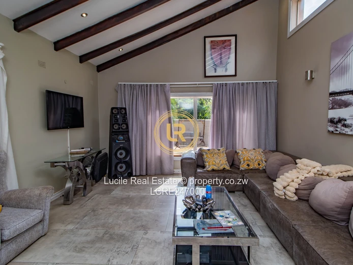 Stylish Townhouse to Let in Kambanji