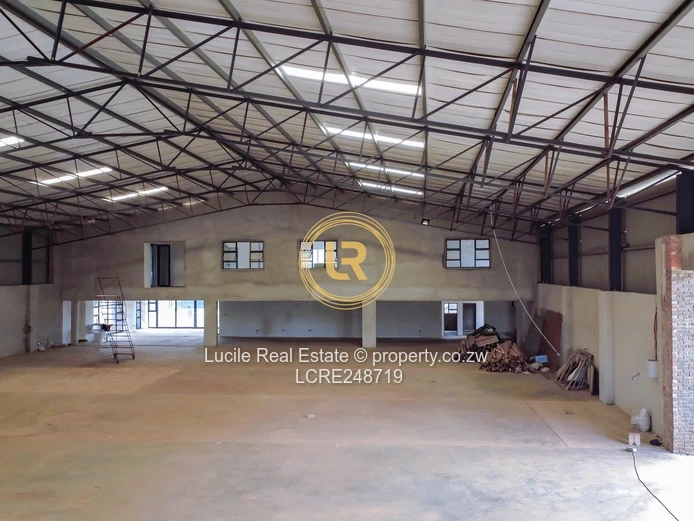 Prime Warehouse Space to Let in Pomona