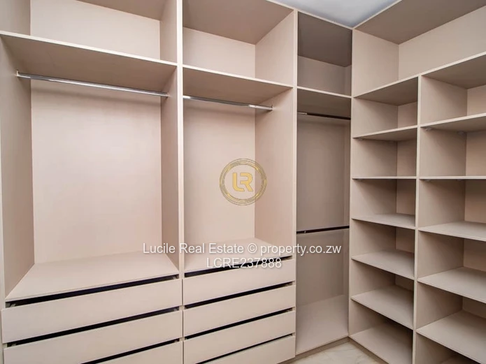 Vainona Borrowdale (Sole Mandate)