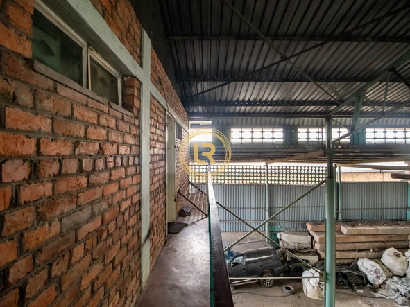 Warehouse & Factory