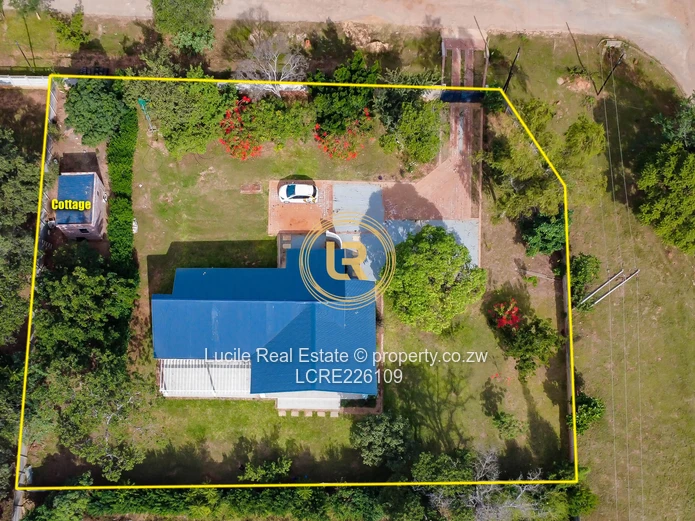 Open-Plan 3-Bed Home in Mandara