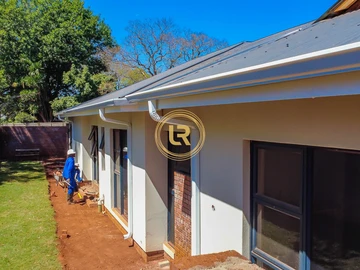 10 Unit Townhouse Complex