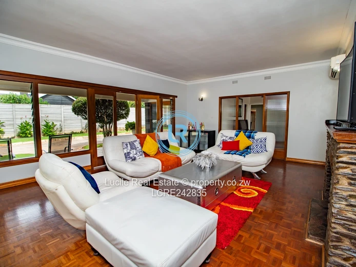 Charming Alexander Park Property -Prime Living