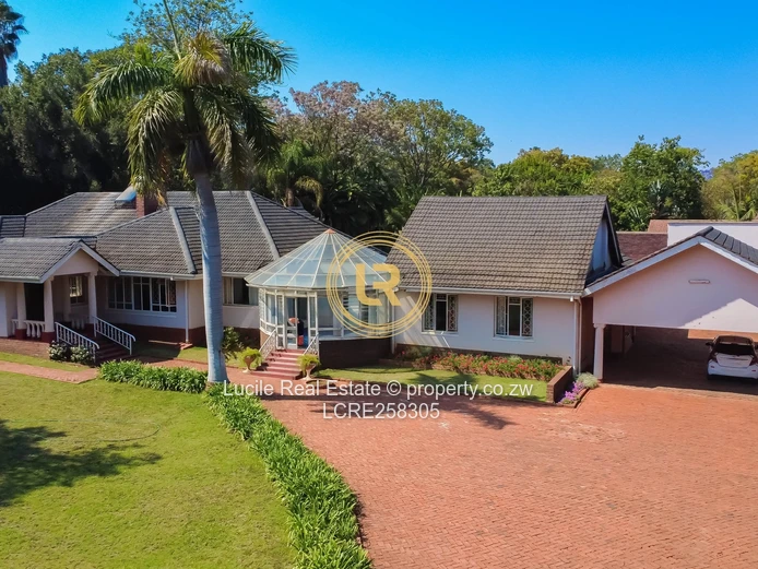 Spacious 5-Bedroom Home In Alexander Park