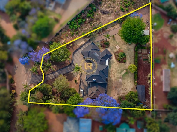 5 Bedroom House