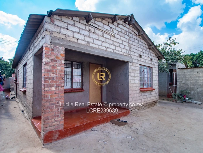 Chitungwiza house for sale 