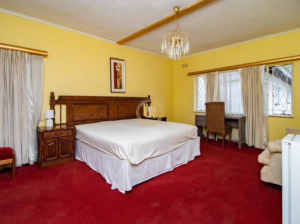 Hotel & Lodge