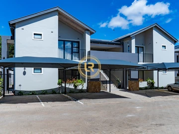 3 Bedroom Flat & Apartment