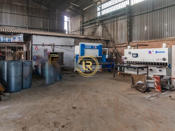 Warehouse & Factory