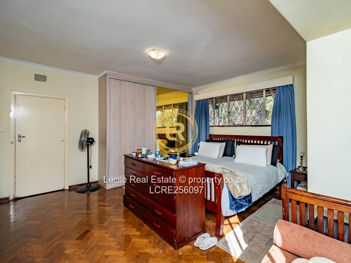 Spacious 4,100sqm Estate: Double-Storey Family Home 