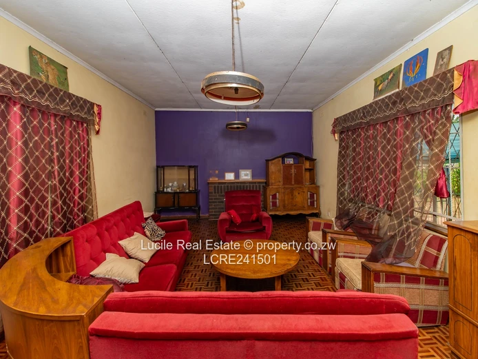 Neat Family Home in the Heart of Old Marimba