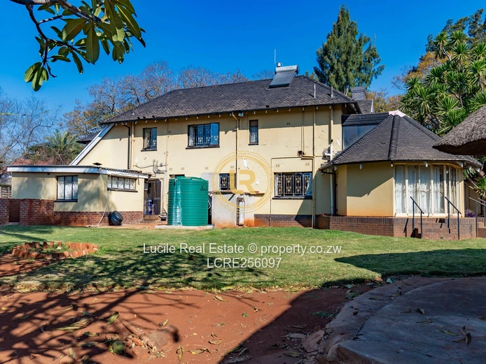 Spacious 4,100sqm Estate: Double-Storey Family Home 