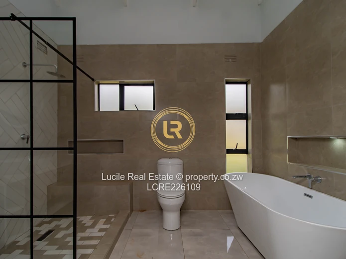 Open-Plan 3-Bed Home in Mandara