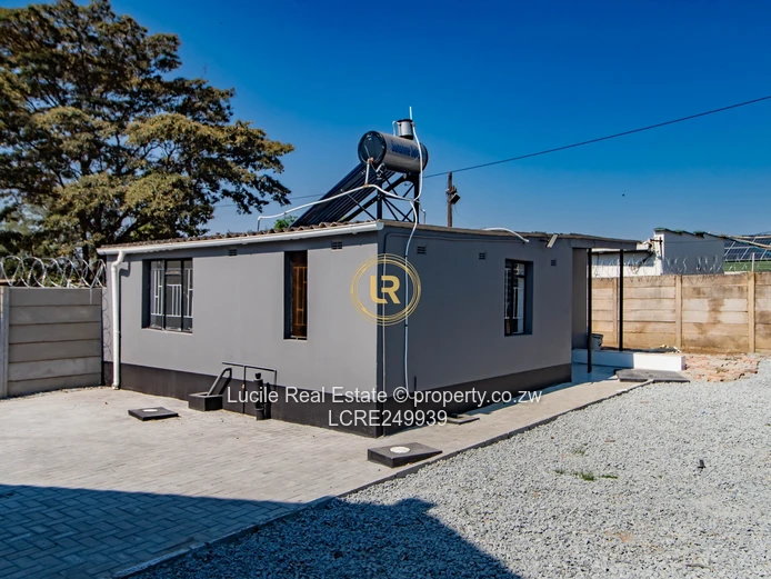 Charming Braeside Cottage
