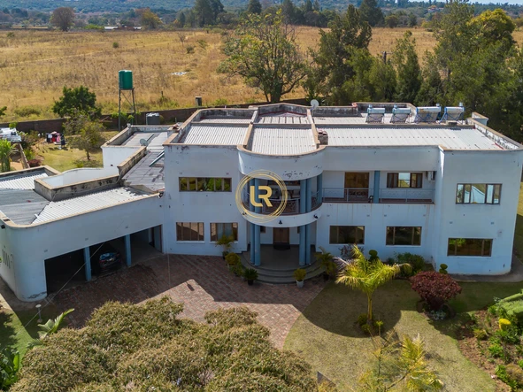 7 Bedroom House