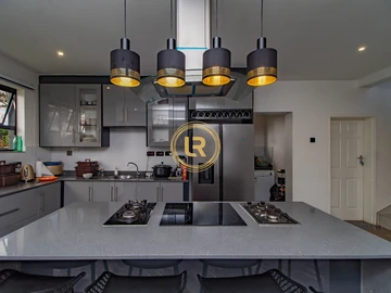 4 Bedroom Townhouse Complex