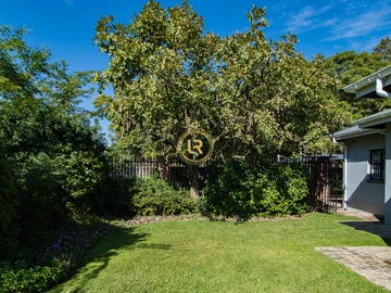 3 Bedroom Flat & Apartment