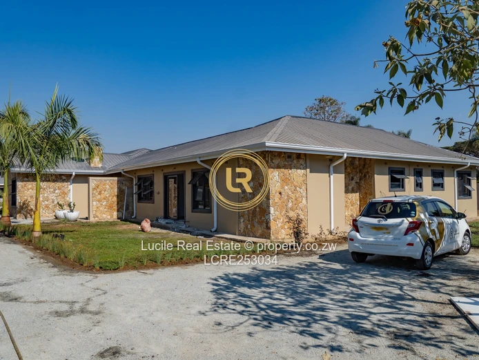 Contemporary Executive Residence in Westgate Goodhope