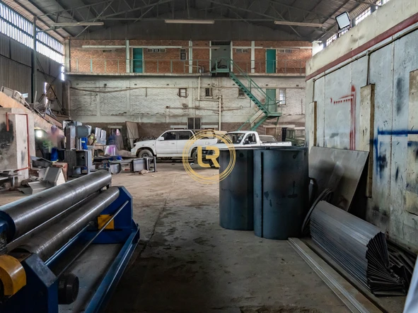Warehouse & Factory