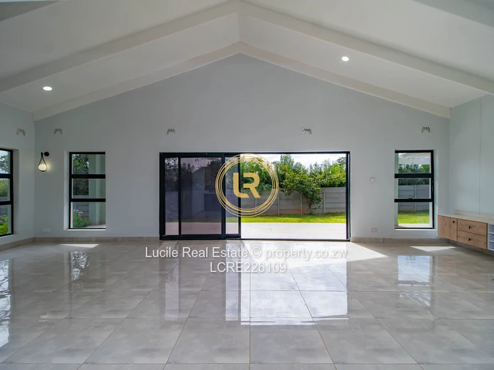 Open-Plan 3-Bed Home in Mandara