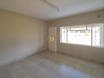 Commercial & Industrial Land