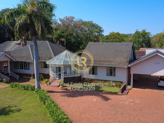 Spacious 5-Bedroom Home In Alexander Park