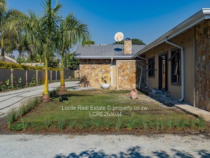 Contemporary Executive Residence in Westgate Goodhope