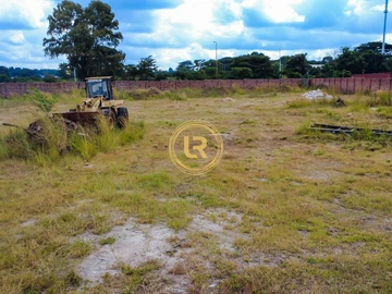 Commercial & Industrial Land