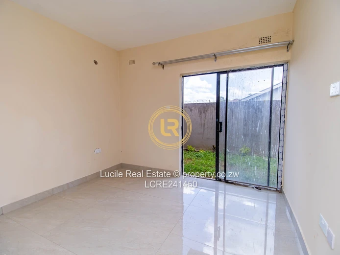 Comfortable Cluster Living/ Ashdown