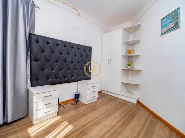 7 Bedroom House