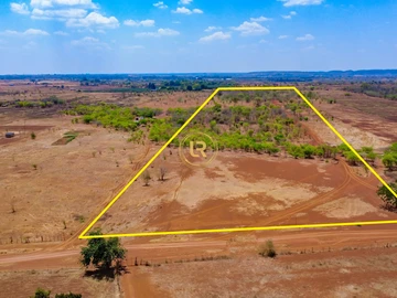 Farm & Agricultural Land