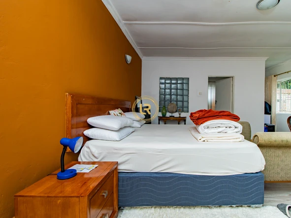 Hotel & Lodge